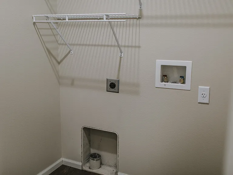 Lakewood Crossing Apartments — Photo 77