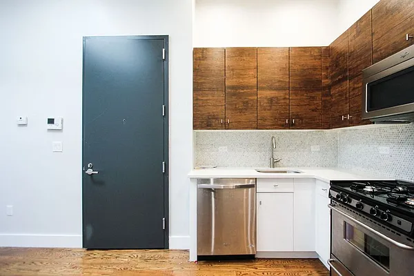 Rented by Bold New York | media 16