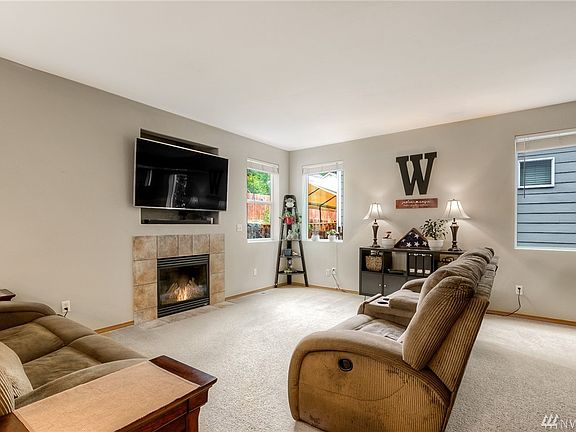 3rd image of 9810 187th Street Ct E