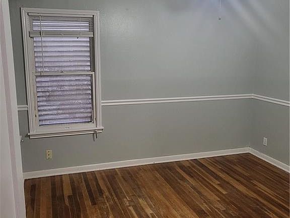 3rd image of 646 Hoffman St