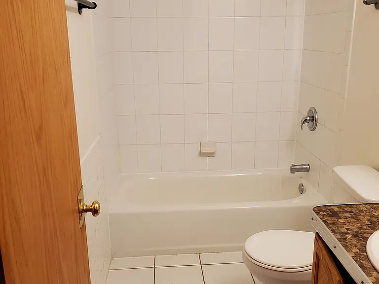 2452 W Taylor St #1 — Photo 10