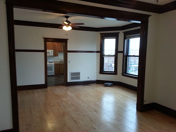 3rd image of 1607 N Keeler Ave #3