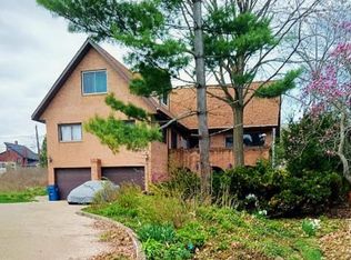 1N680 Western Ave, Glen Ellyn, IL 60137