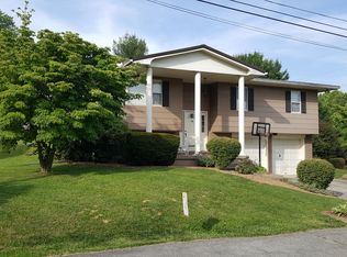 102 Beth Ln, Coal Grove, OH 45638