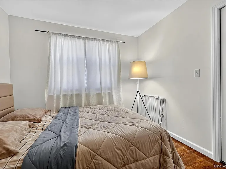 358 N Broadway #2 — Photo 8