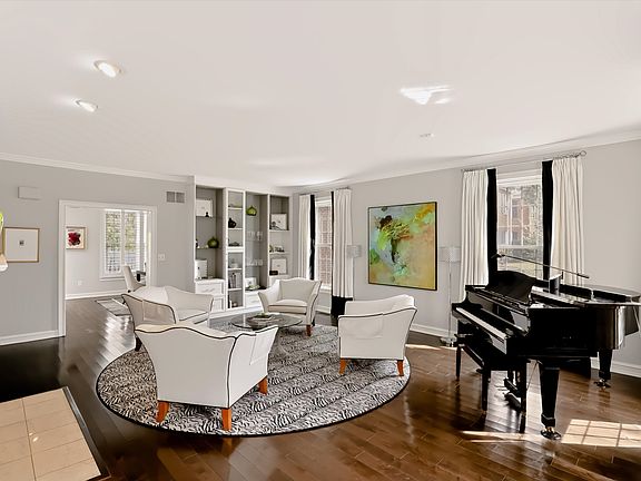 4th image of 4036 Heyward Pl