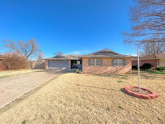 2nd image of 2709 Canterbury Ave