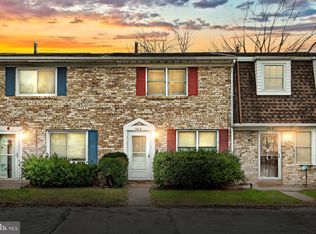 302 Hills Dr, Gettysburg, PA 17325