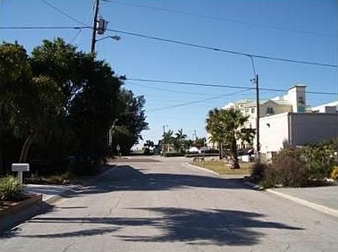 3rd image of 116 120th Ave