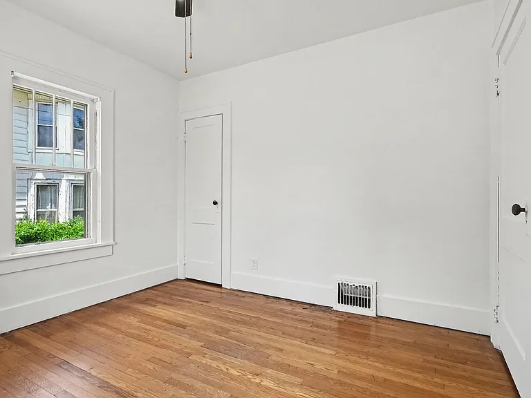 919 E Market St — Photo 6