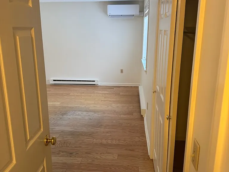 9 & 11 Oakview Dr. — Photo 14