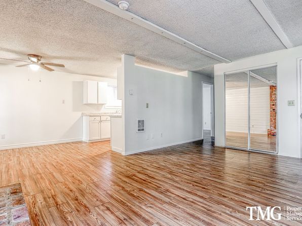 1559 NE 201st Ave APT 101