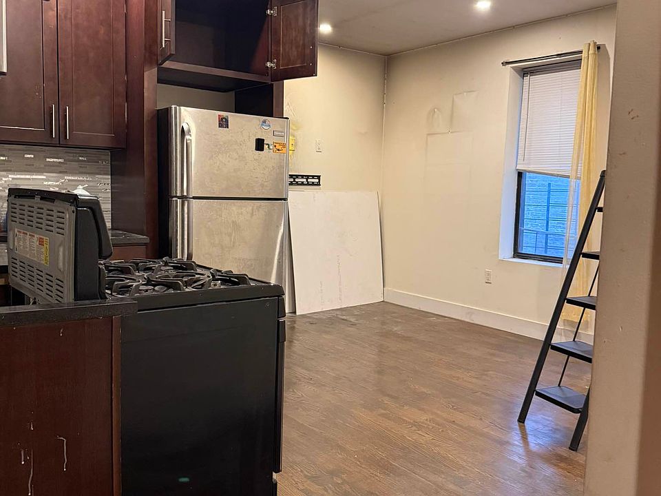 1st image of 720 W 181st St APT 26