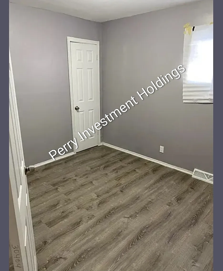 3 bed, 1.5 bath, 1286 sqft, $1,400 — Photo 4