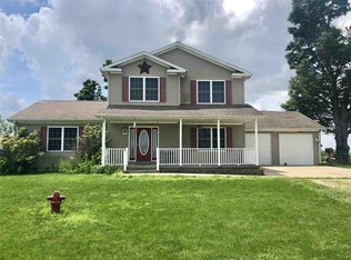 308 Park Dr, Ashland, IL 62612