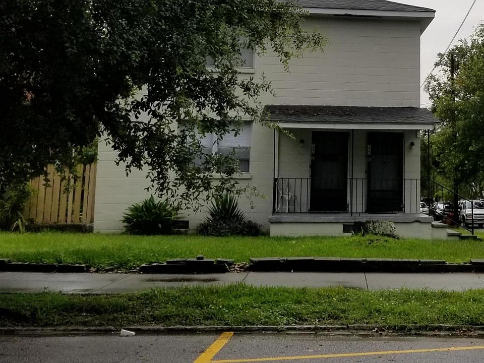 Front of the house facing Rutledge Avenue. Upstairs unit is available for rent.