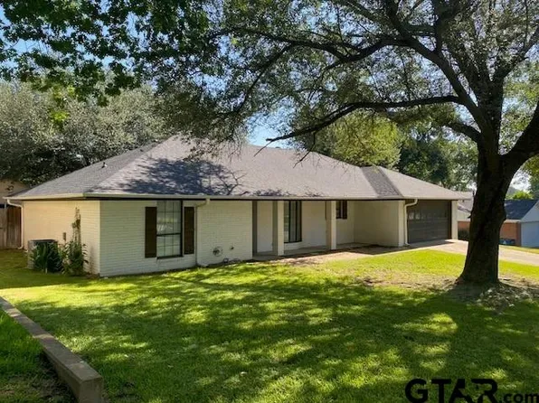911 Kyle St, Athens, TX 75751