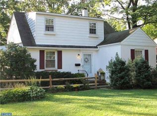 405 W Palmer St, Morrisville, PA 19067