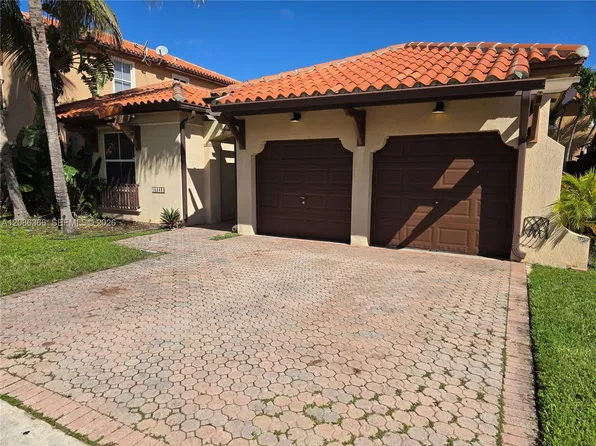 15243 SW 28th Ter, Miami, FL 33185