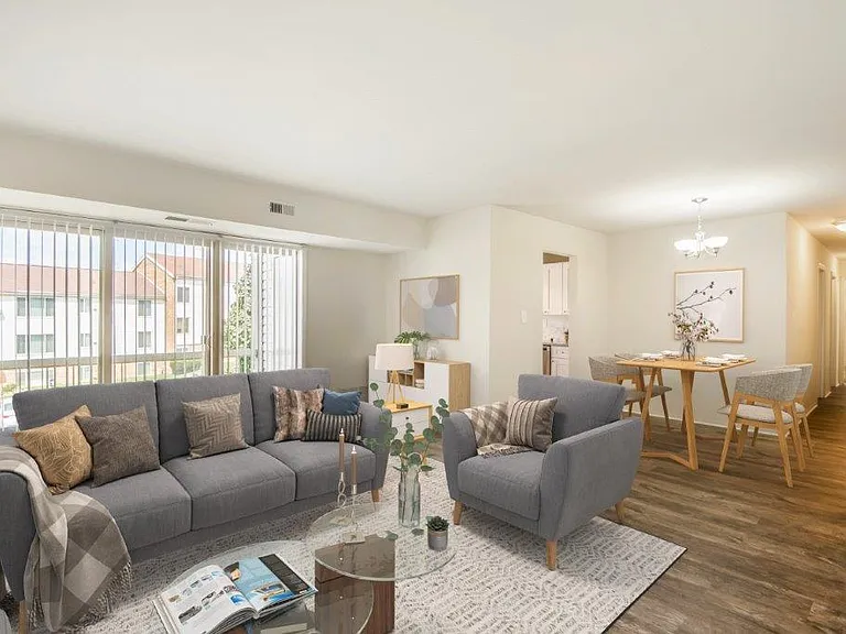 Ross Ridge Apartment Homes — Photo 6