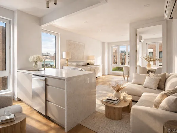 138-25 Barclay Avenue image 1 of 10