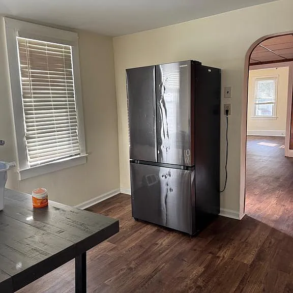 446 W Broad St — Photo 8