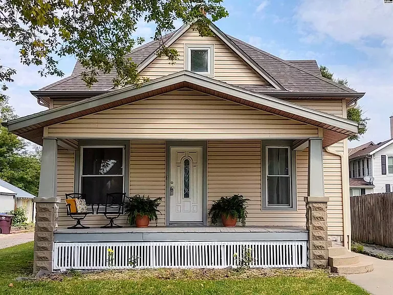 310 W Marlin St — Photo 1