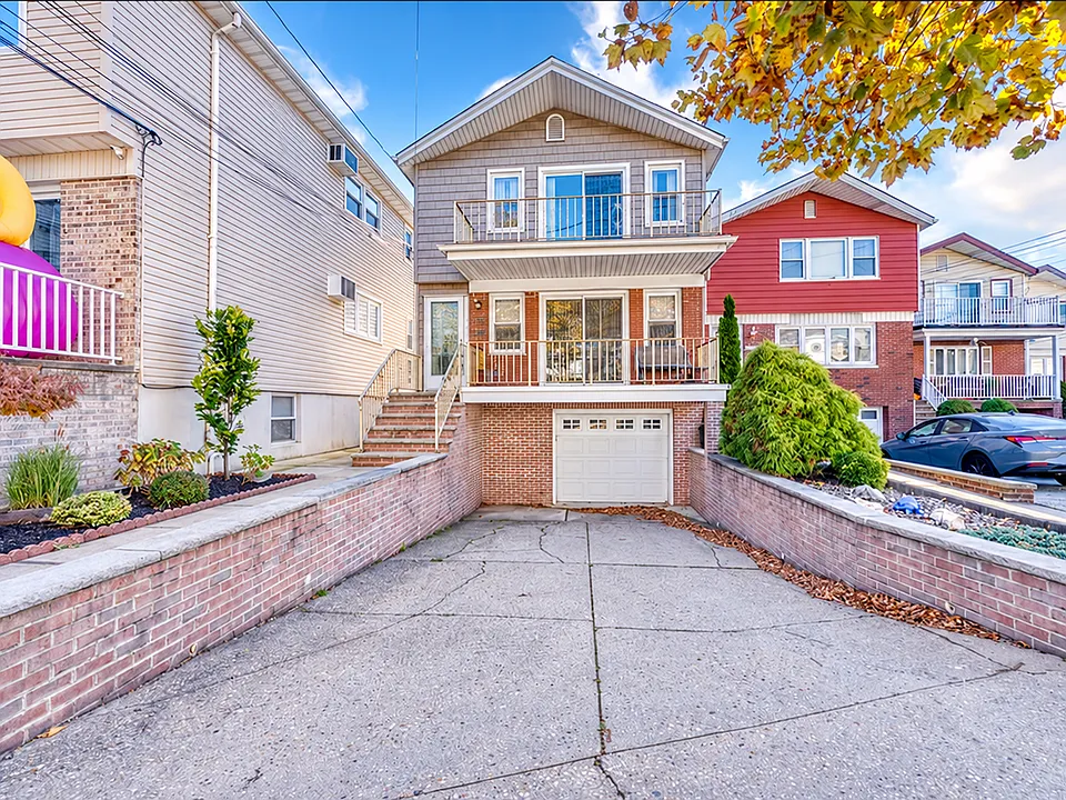 98 North St #1
