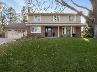 6068 Olinger Cir, Edina, MN 55436