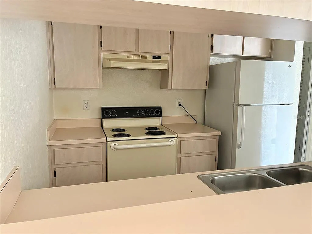2 bed, 2.0 bath, 970 sqft, $1,499 — Photo 4