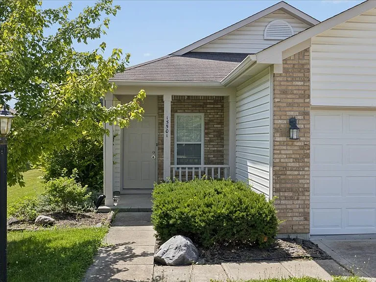 15501 Wandering Way — Photo 4