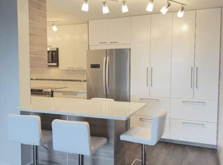 9800 Horton Rd SW #908, Calgary, AB T2V5B5