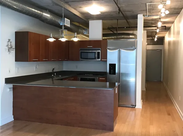 645 W 9th St APT 321, Los Angeles, CA 90015