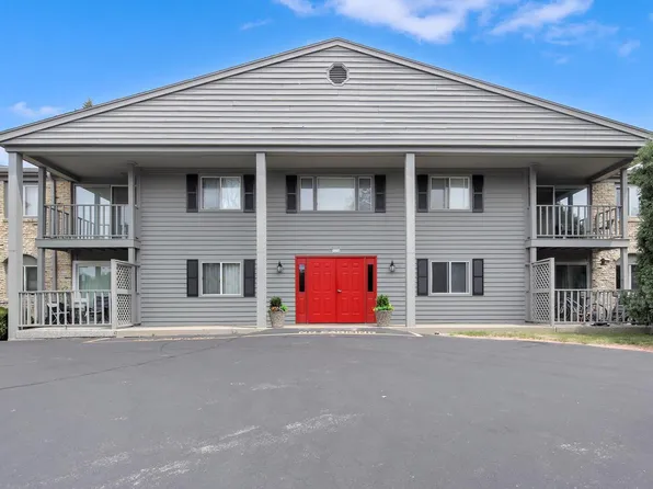 7234 N Green Bay AVENUE #208, Glendale, WI 53209