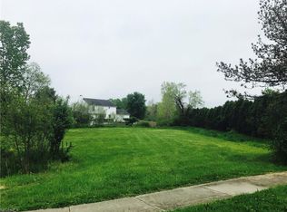 210 W Greenwich Rd, Seville, OH 44273