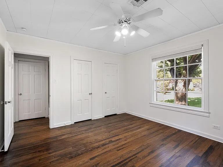 1707 Lexington St — Photo 17