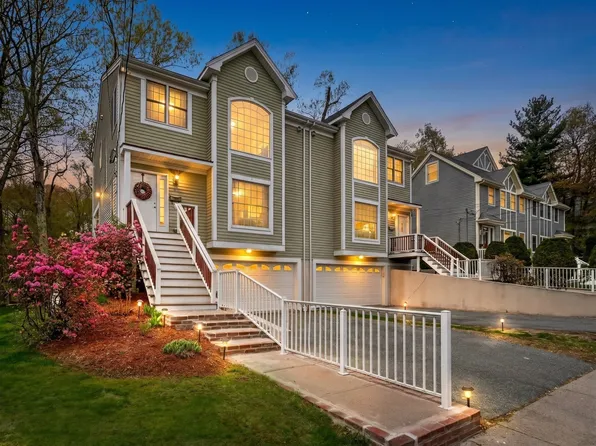 58-60 Tanglewood Rd, Newton Center, MA 02459