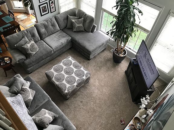 4th image of 15 Saybrooke Dr