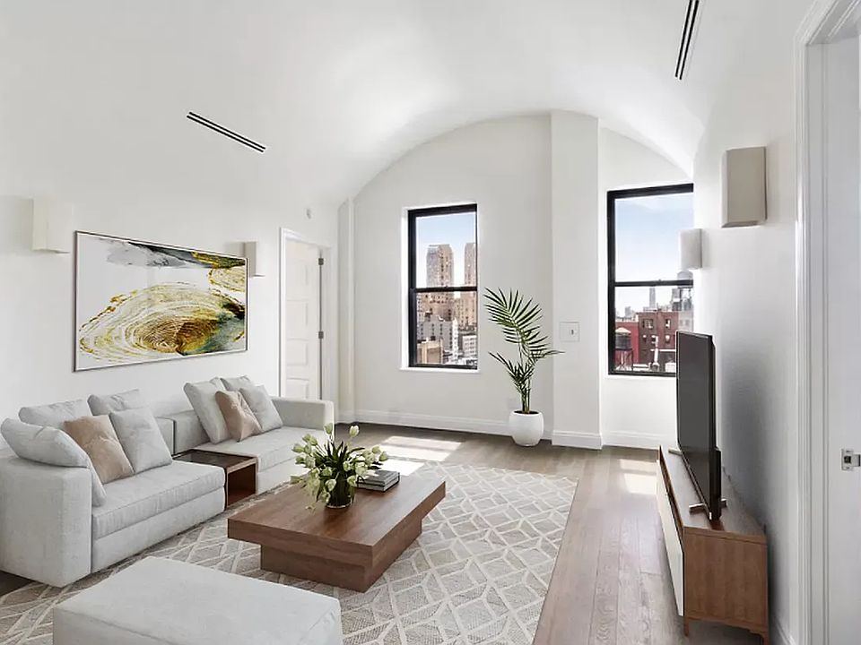 1st image of 154 W 70th St #N