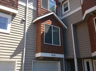 919 NW 52nd St APT B, Seattle, WA 98107