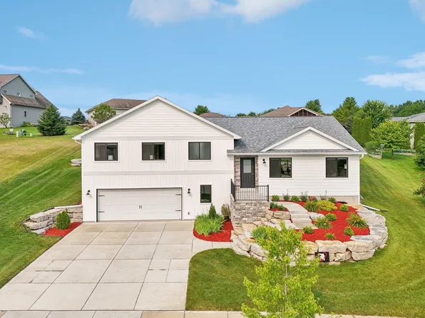 504 Little Fox Trl, Mount Horeb, WI 53572