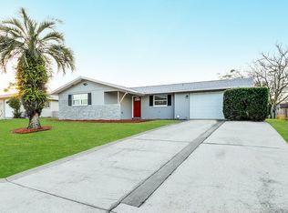 7808 Waxwood Dr, Port Richey, FL 34668