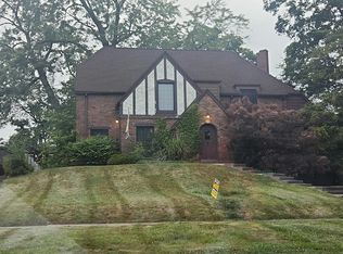 114 Ottawa Dr, Pontiac, MI 48341