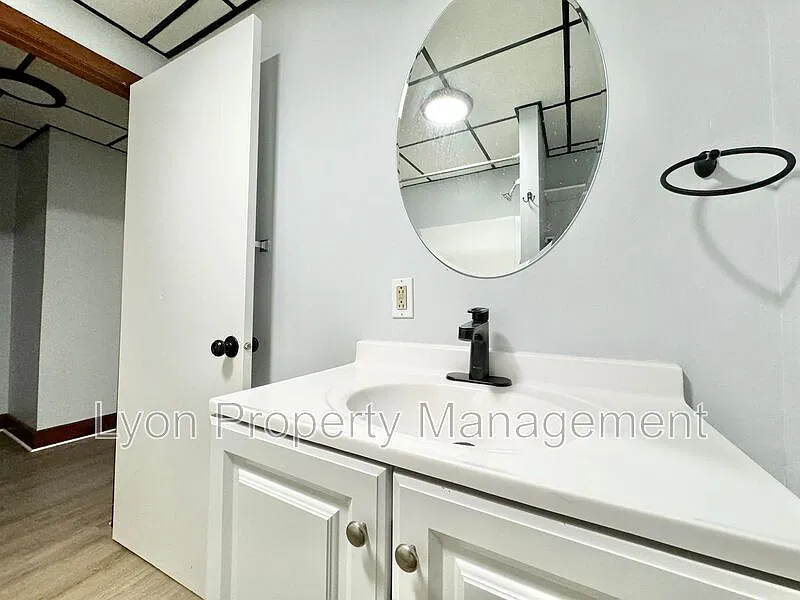 1 bed, 1.0 bath, $1,495 — Photo 3