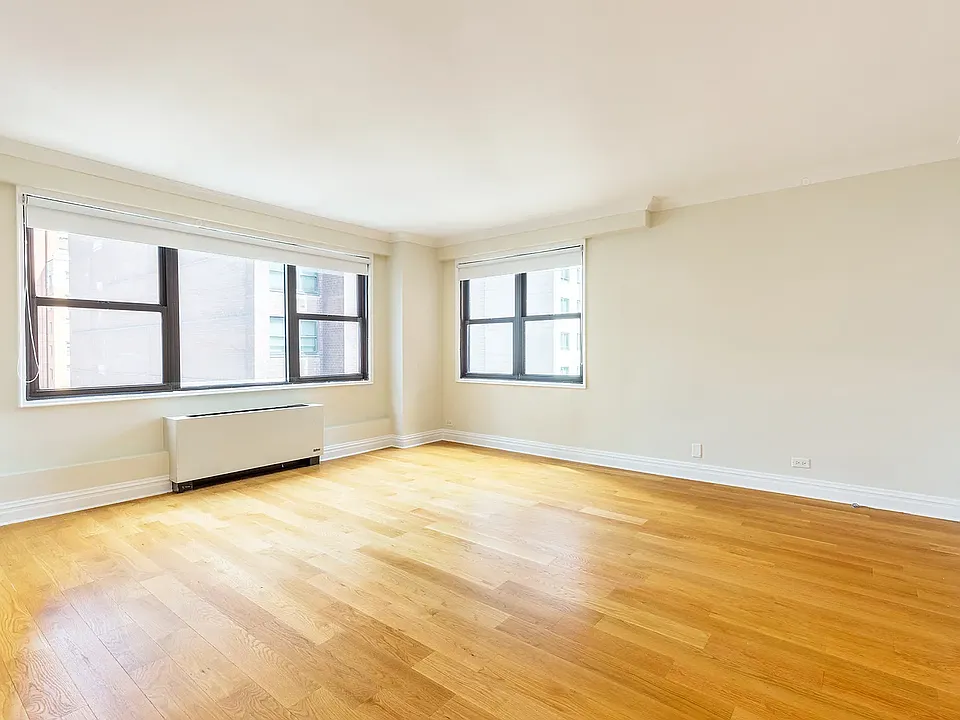 141 E 33rd St #3A
