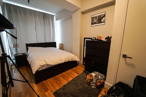 Rented by Manhattan Management LLC | media 48