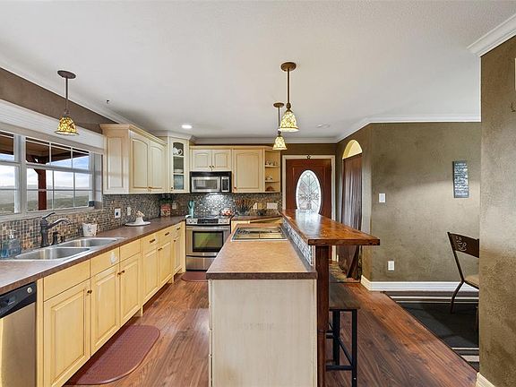 4th image of 7212 Old Trails Ct