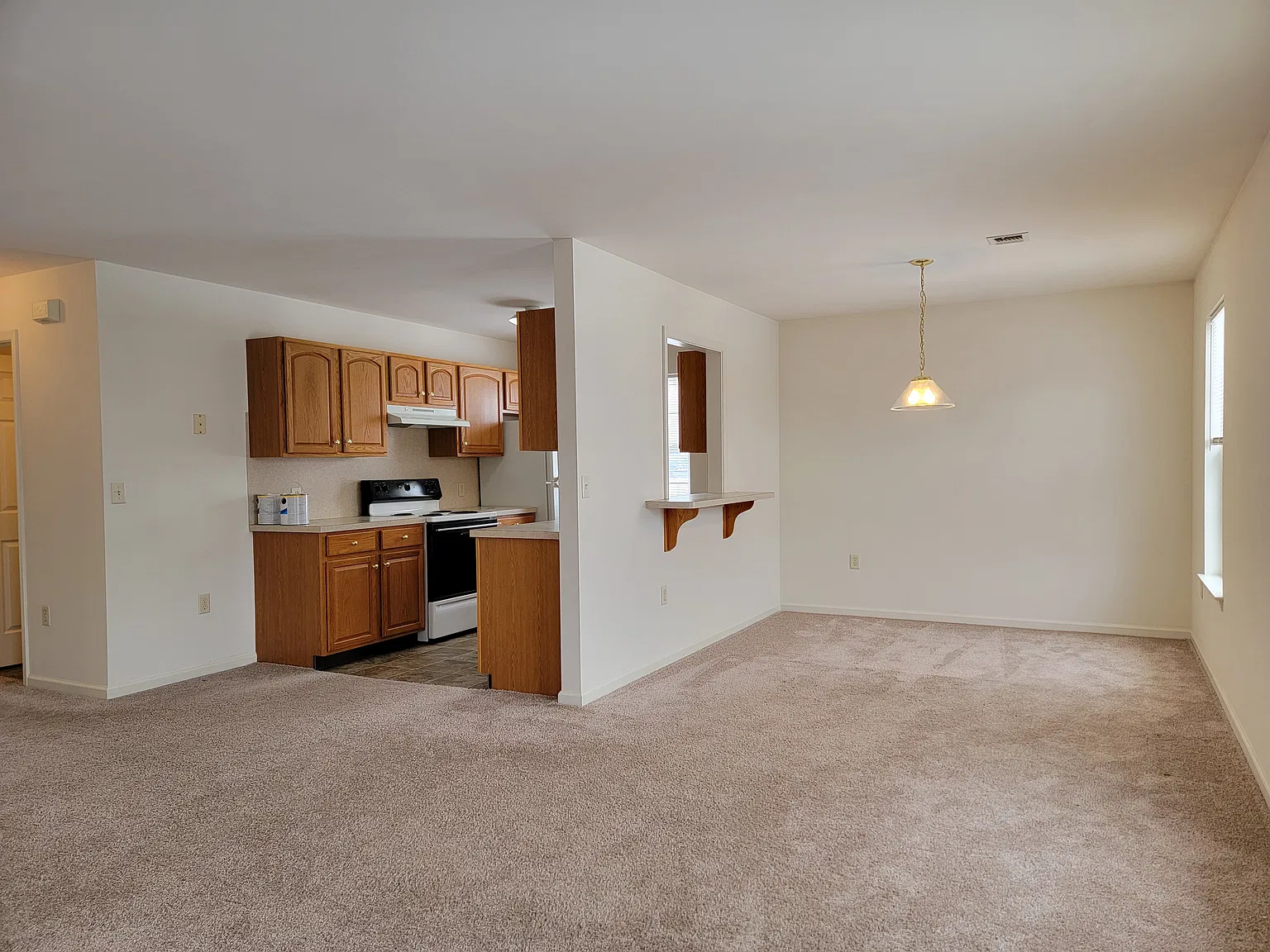 2 bed, 1.5 bath, $1,550 — Photo 3