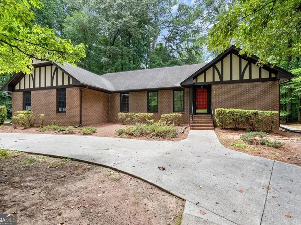 235 Devilla Ct, Fayetteville, GA 30214