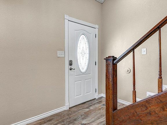 5th image of 9255 Stonewood Dr